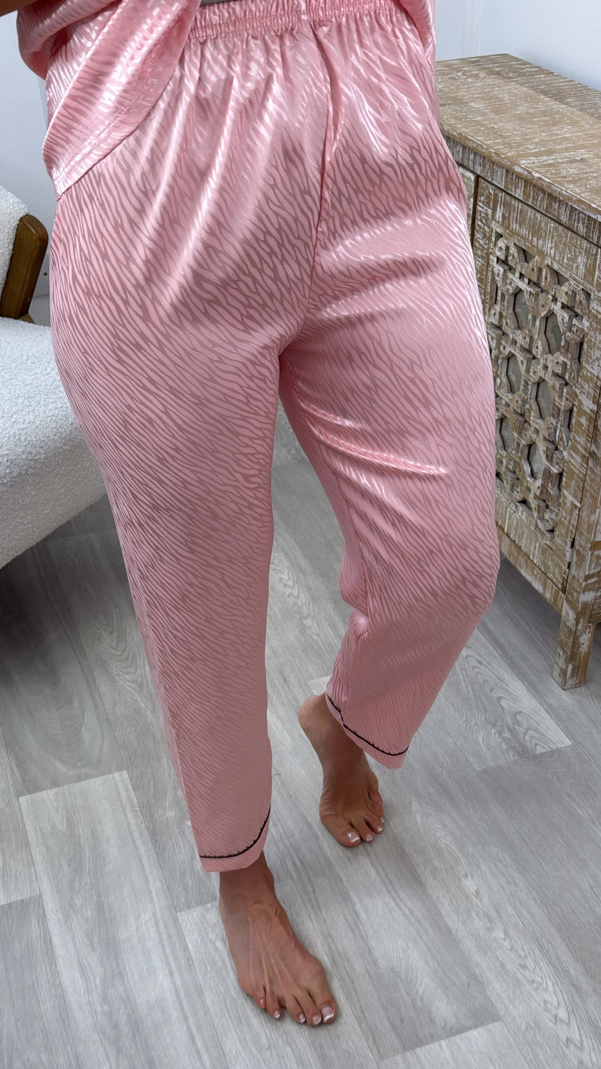 Cara Peach Satin Jacquard Pajama - Image 3