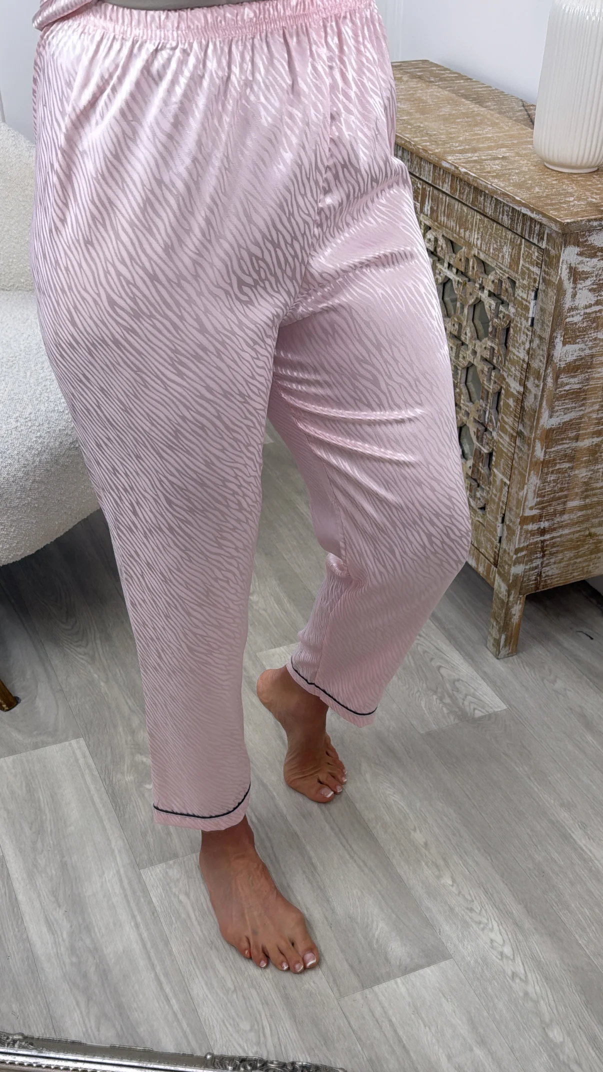 Cara Pink Satin Jacquard Pajama - Image 5