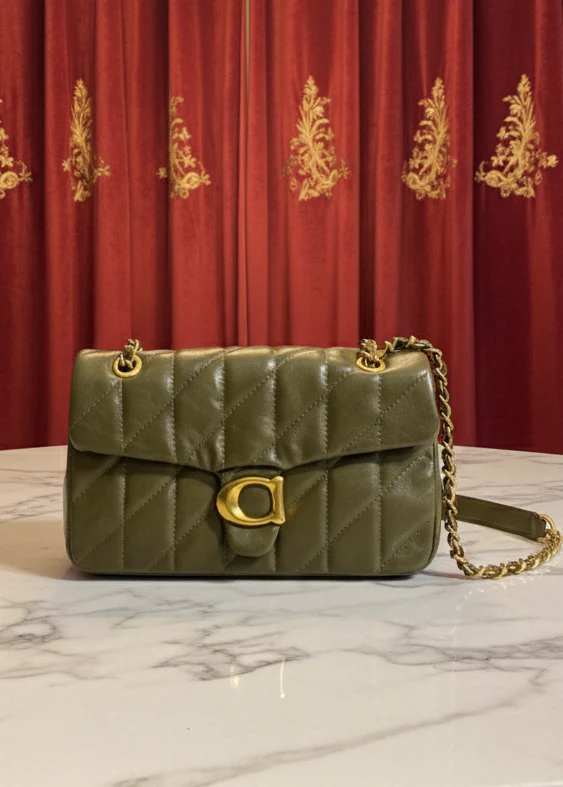 Croia Green Quilted Shoulder Bag